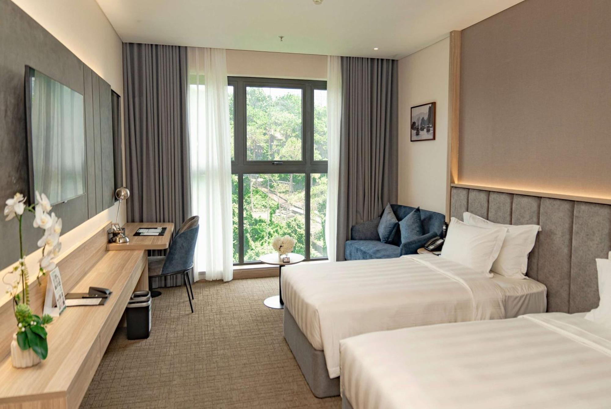 Hotel Wyndham Garden Legend Halong Ha Long Exterior foto