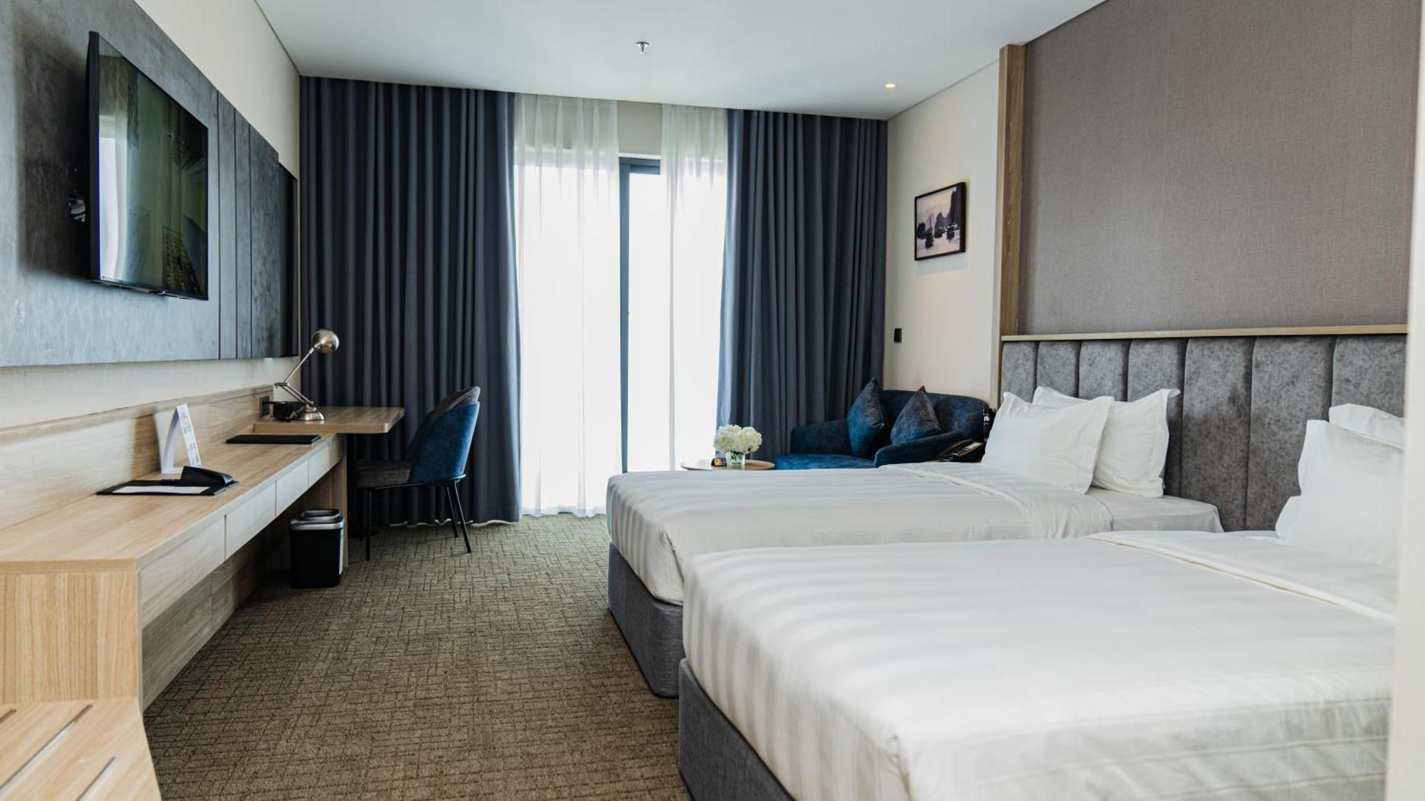 Hotel Wyndham Garden Legend Halong Ha Long Exterior foto