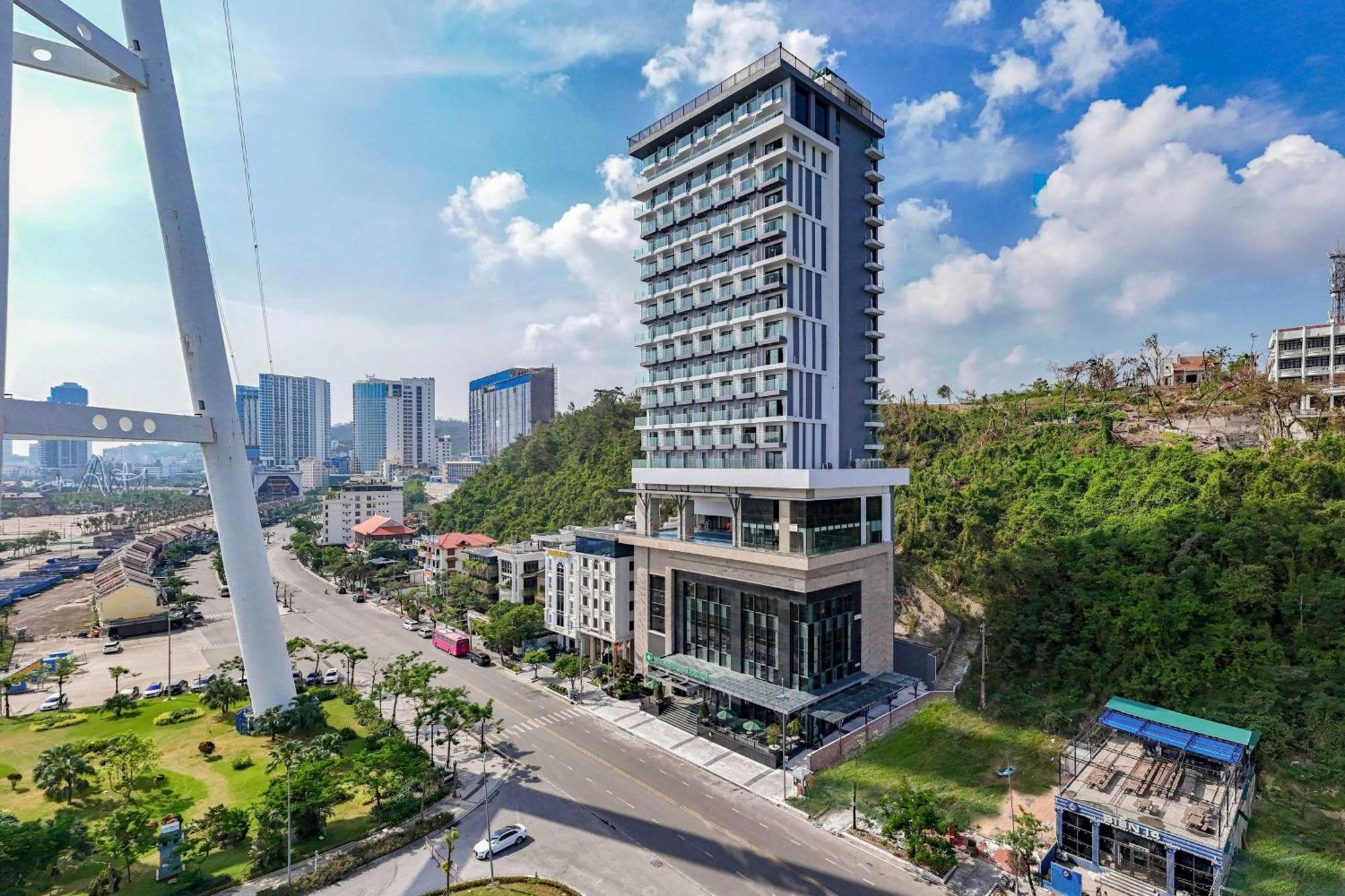 Hotel Wyndham Garden Legend Halong Ha Long Exterior foto